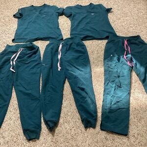 Figs women’s scrub set, size small, color Caribbean Blue. Sold as a lot.